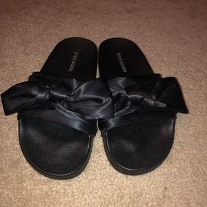 Steve Madden slides